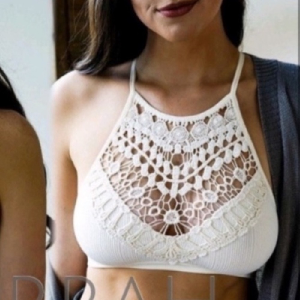 New Amazing Crochet Detailed Pull Over Bralette Bra Top Brami Crop Top - Picture 1 of 11